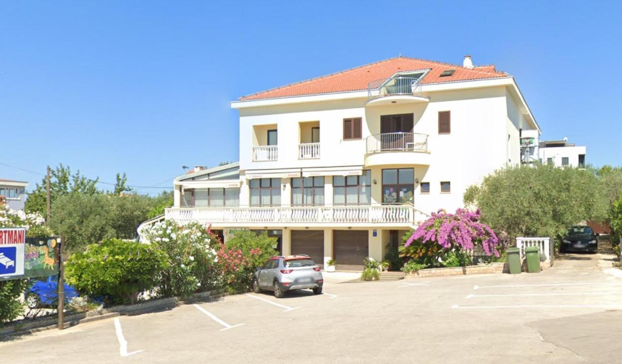 Guest House Krsevan 자다르 외부 사진